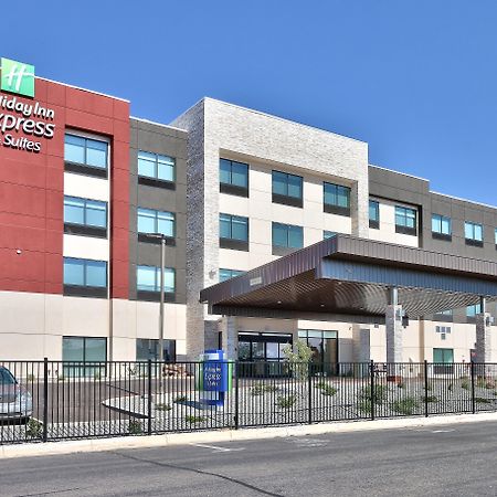 Holiday Inn Express & Suites - Albuquerque East, An Ihg Hotel Екстер'єр фото